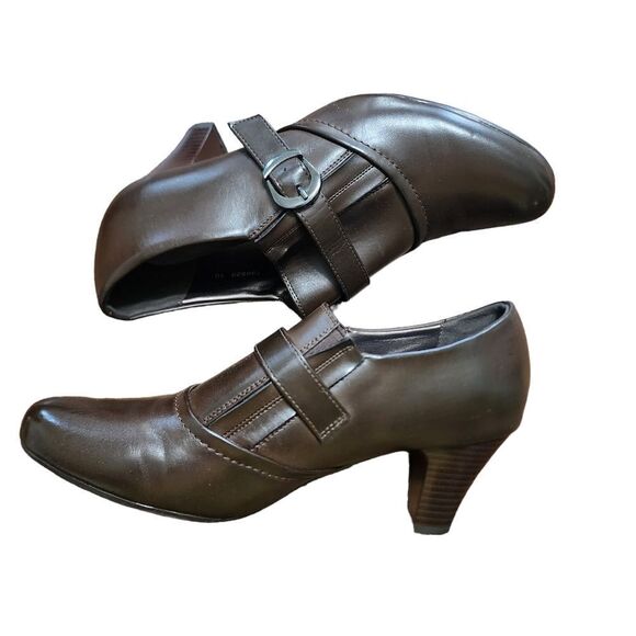 Pierre Dumas brown slip on ankle boots Sz 10 - Picture 1 of 5